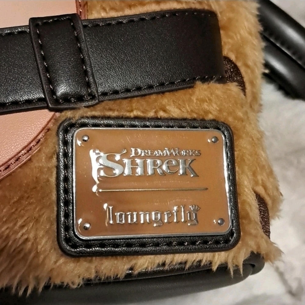 New With Tags Loungefly Shrek Puss In Boots Plush Cosplay GRAIL Mini Backpack - Picture 4 of 7